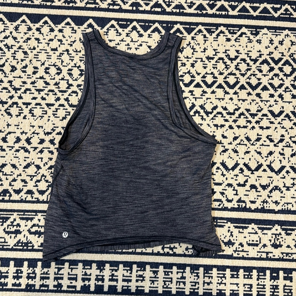 Lululemon tank